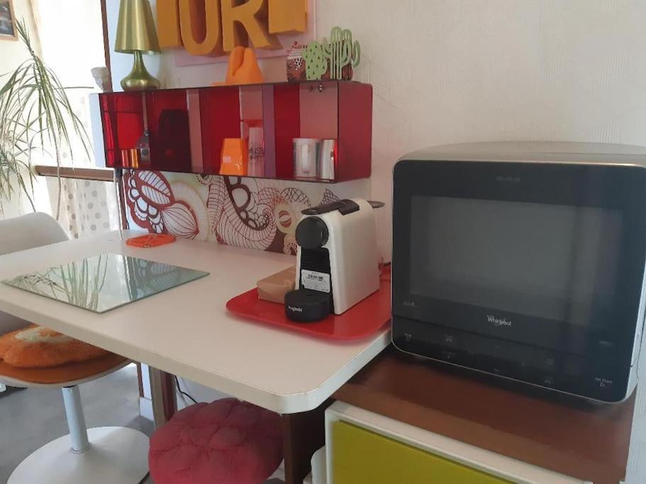 Sète Haut De Villa Au Mont St Clair Vue Exceptionnelle Mer Et Foret Terrasses, Piscine, Petanque, Solarium Prives מראה חיצוני תמונה
